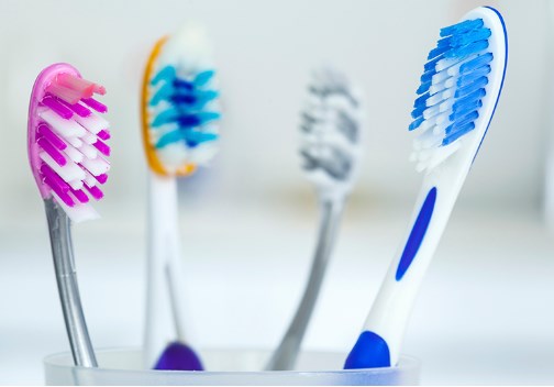 Зубні щітки